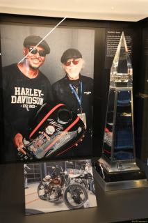 2019-05-20-R66-Millwaukee-HD-Museum-IM_R1480-1