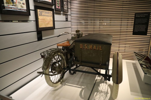2019-05-20-R66-Millwaukee-HD-Museum-IM_R1491-1