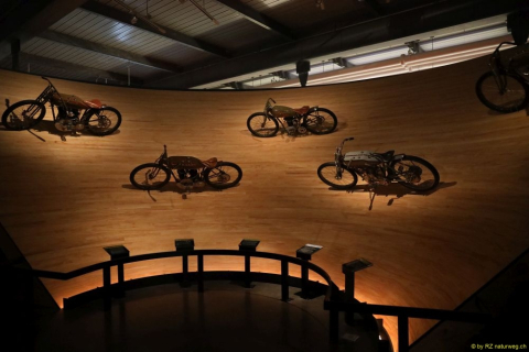 2019-05-20-R66-Millwaukee-HD-Museum-IM_R1497-1