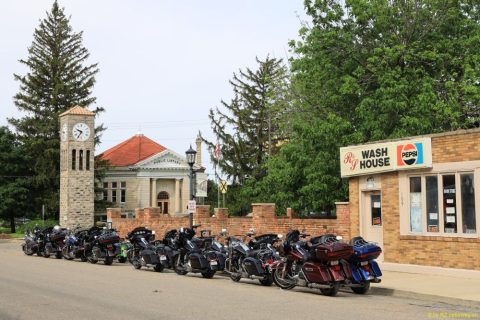 2019-05-23-R66-Atlanta-Bunyon-Hotdog-Museum-Kirche-IM_R2050-1-1