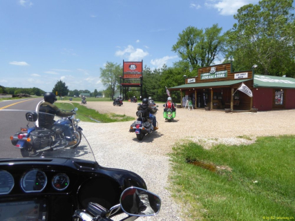 2019-05-24-R66-AB-Fanning-Stuhl-Dannys-Outpost-P1170594-1