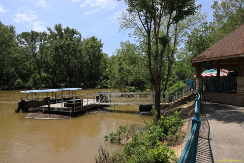 2019-05-24-R66-Stanton-Meramec-Höhlen-Fluss-IM_R2183-1