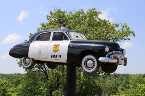 2019-05-25-R66-Galend-Freudenhaus-Filmautos-Cars-IM_R2319-1