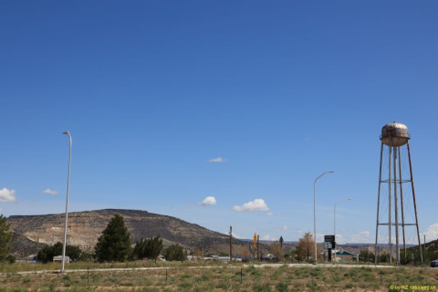 2019-05-30-R66-Grants-Tankstelle-Landschaft-Zug-IM_R2931-1