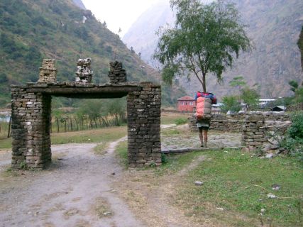 2003 11 08 Nepal Trek 2-16