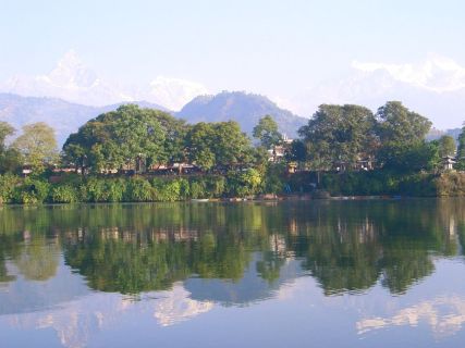 2003 11 20 nepal phokera-13