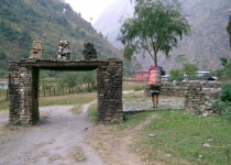 2003 11 08 Nepal Trek 2-16