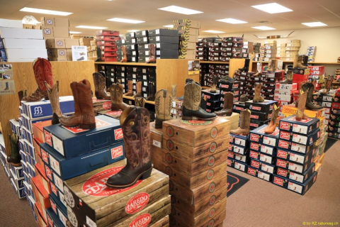 2019-05-27-R66-Clinton-Indianer-Trading-Post-IM_R2483-1