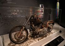 2019-05-20-R66-Millwaukee-HD-Museum-IM_R1543-1