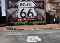 2019-05-22-R66-Pontiac-R66-Museum-IM_R1999-1