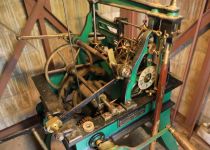 2019-05-23-R66-Atlanta-Bunyon-Hotdog-Museum-Kirche-IM_R2060-1-1