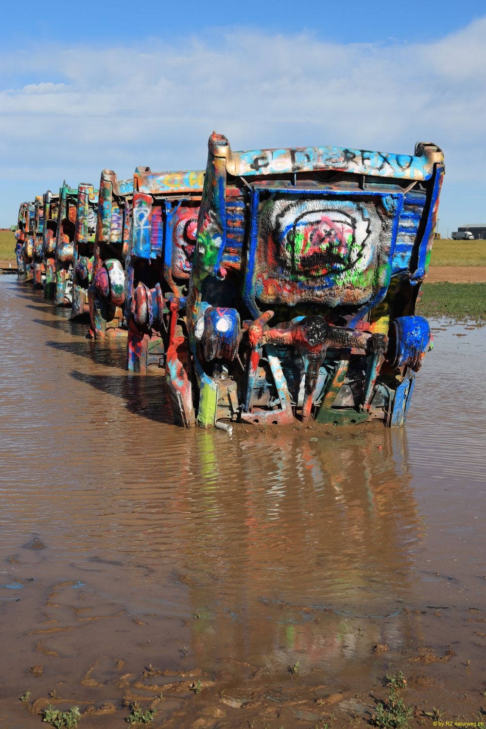 2019-05-28-R66-Amarillo-Cadillac-Ranch-IM_R2690-1
