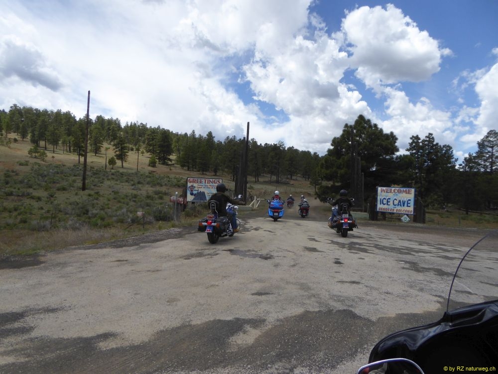 2019-05-30-R66-S-San-Rafael-El-Malpais-NP-Bandera-Krater-Eishöhle-P1170895-1