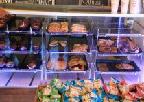 2019-06-05-R66-Wrightwood-Bäckerei-Ski-IM_R3967-1