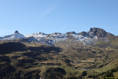 2021-10-11-Maschgenkamm-Spitzmeilenhuette-IM_R2630