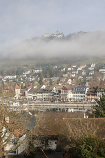 2025-12-10-SAC-RS-Stein-am-Rhein-Advent-Krippen-Maerli-Froschkoenig-R6II6041