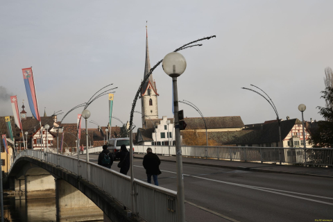 2025-12-10-SAC-RS-Stein-am-Rhein-Advent-Krippen-Maerli-Froschkoenig-R6II6042