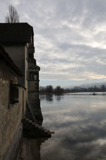 2025-12-10-SAC-RS-Stein-am-Rhein-Advent-Krippen-Maerli-Froschkoenig-R6II6084