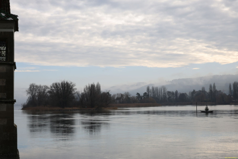 2025-12-10-SAC-RS-Stein-am-Rhein-Advent-Krippen-Maerli-Froschkoenig-R6II6088