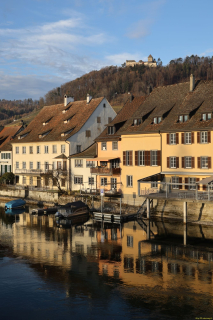 2025-12-10-SAC-RS-Stein-am-Rhein-Advent-Krippen-Maerli-Froschkoenig-R6II6199