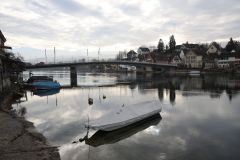 2025-12-10-SAC-RS-Stein-am-Rhein-Advent-Krippen-Maerli-Froschkoenig-R6II6068