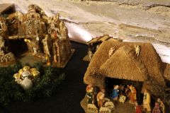 2025-12-10-SAC-RS-Stein-am-Rhein-Advent-Krippen-Maerli-Froschkoenig-R6II6143