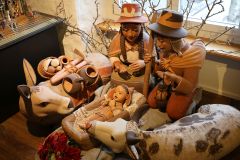 2025-12-10-SAC-RS-Stein-am-Rhein-Advent-Krippen-Maerli-Froschkoenig-R6II6152