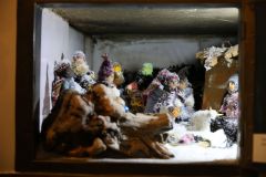 2025-12-10-SAC-RS-Stein-am-Rhein-Advent-Krippen-Maerli-Froschkoenig-R6II6161