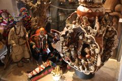 2025-12-10-SAC-RS-Stein-am-Rhein-Advent-Krippen-Maerli-Froschkoenig-R6II6178