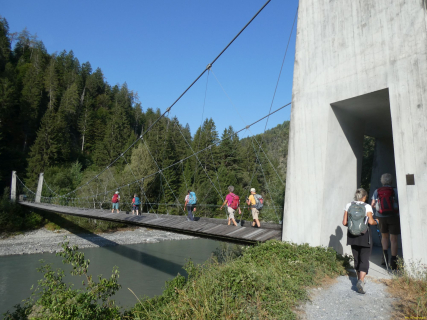 2026-08-11-SAC-Trin-Versam-Bhf-003
